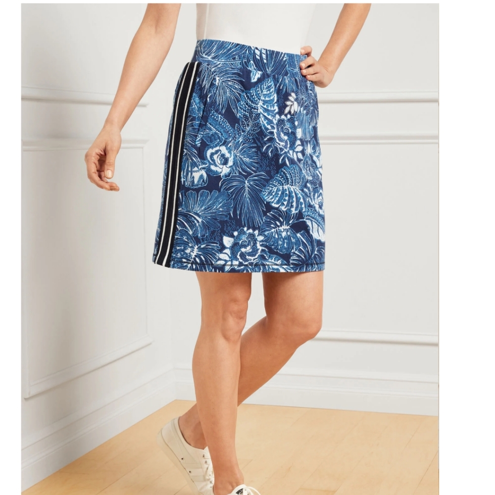 Everyday Stretch Skirt NWT